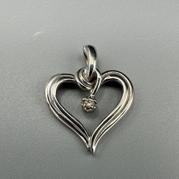 Jewelry - 14k Gold Heart Pendant